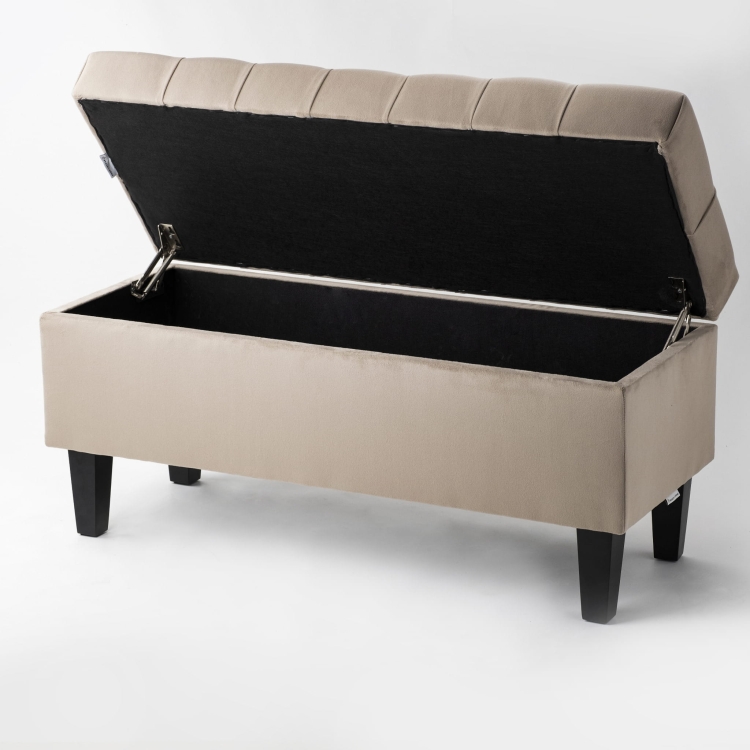 Grote gewatteerde doosopening in latte kleur