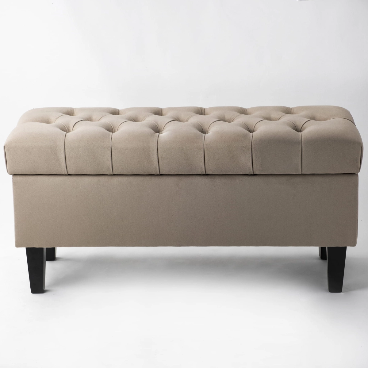 Latte grote gewatteerde poef met opbergruimte, comfortabel en functioneel voor de woonkamer