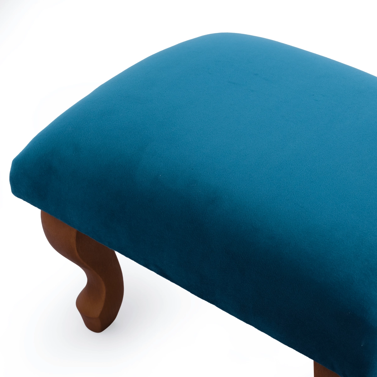 Stijlvolle blauw gestoffeerde poef, comfort en esthetiek in één
