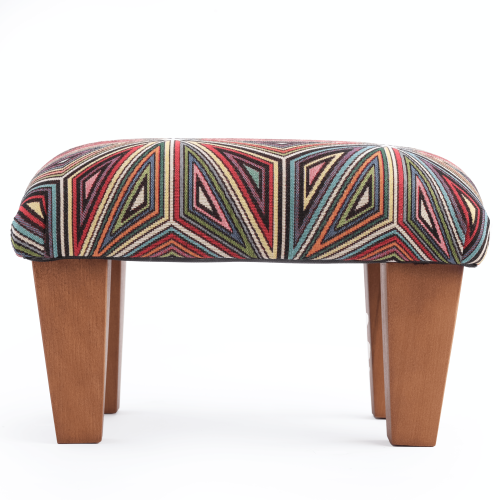 Comfortabele fauteuilvoetsteun in gekleurde bekleding, origineel ontwerp