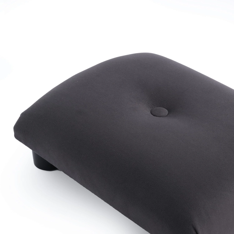 Stijlvolle grafiet gewatteerde poef, comfortabel en esthetisch aantrekkelijk
