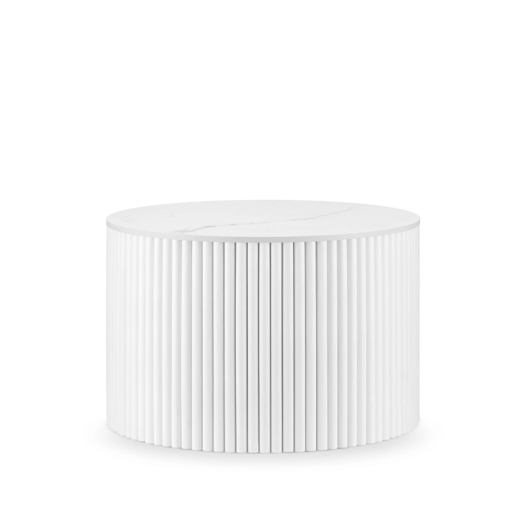 witte tafel met stenen blad