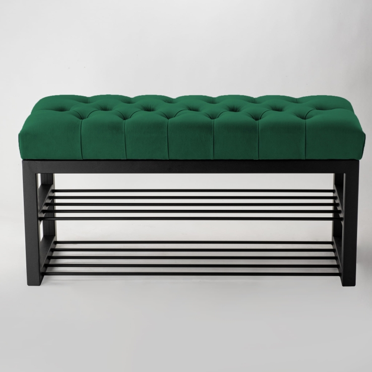 industriële gewatteerde bank met metalen planken