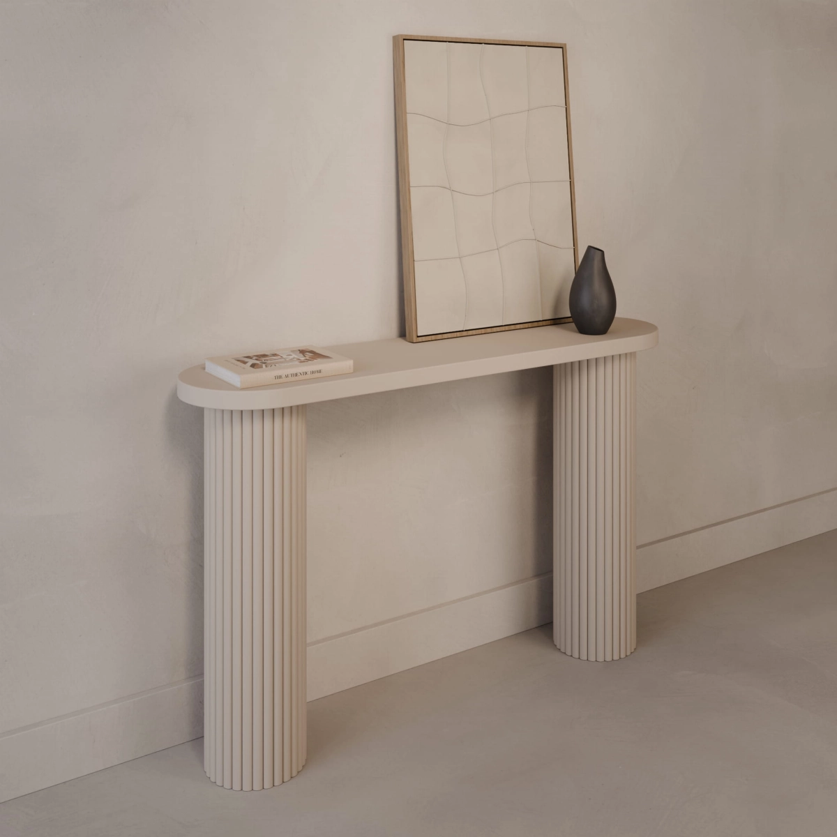 Kasjmier console met gegroefde poten, perfect voor de hal
