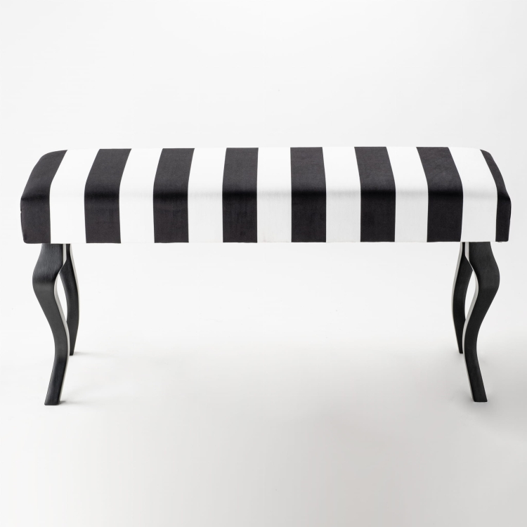 Gestreepte gestoffeerde bank