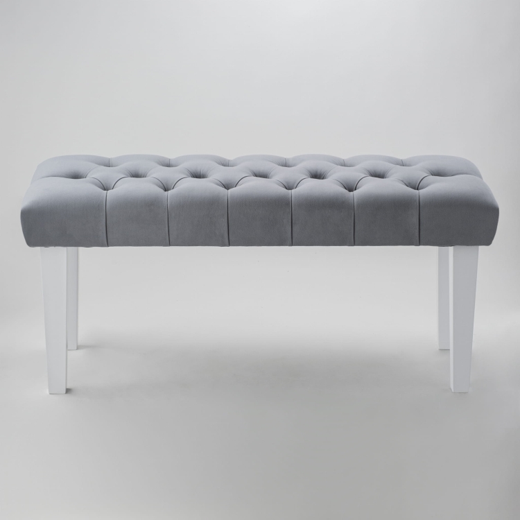 Gewatteerde bank in grijs met effen witte poten