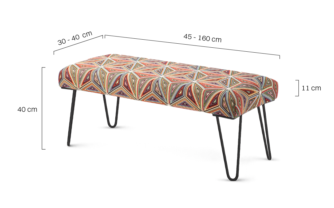 Tapicerowana wzorzysta ławka na metalowych nogach, idealna do industrialnych wnętrz